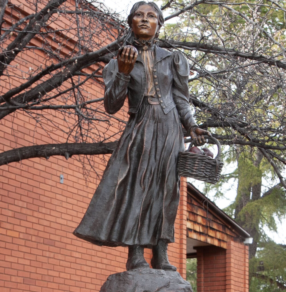Susan Kliewer Sculpture-Sedona Schnebly Susan Kliewer Sculpture: Sedona Schnebly